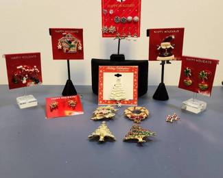 Holiday Brooches Earrings  New