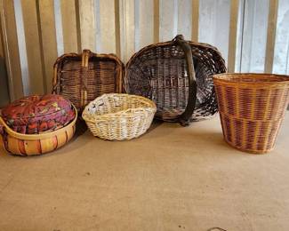 Vintage Sewing Basket With Accessories Basket Lot