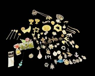 Brooches Pendants  Pin  Large Lot Vintage to Now