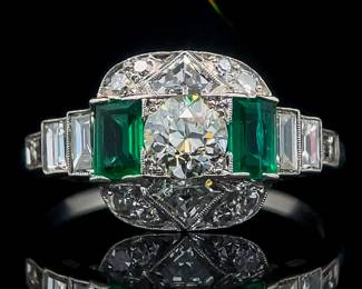 Art Deco Diamond and Emerald Ring in Platinum