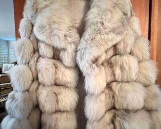 Y. Dolores Deaver Full Length Silver Fox Fur Bubble Coat 