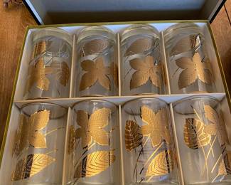 Set of 8 1960's Libbey Gold Leaves Pattern Glasses