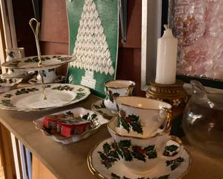 Rosina Yuletide Christmas Teacup & Saucers, 2 Tier Serving Tray