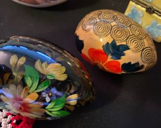 Assortment of Russian Lacquer Egg with Floral Design Nesting Dolls
