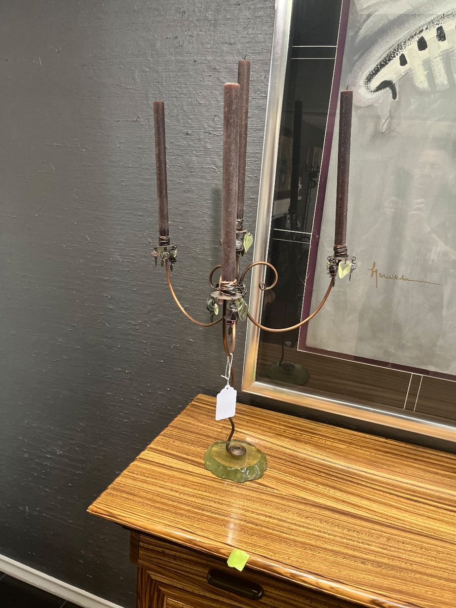 Lamar Coats Estate Sales in Midland, TX starts on 12/8/2023