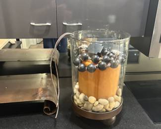 Barboglio candle holder with Hurricane shade