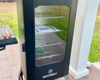 MASTERBUILT DIGITAL ELECTRIC SMOKER