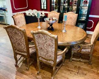 ITALIAN STYLE DINING TABLE W/MARQUETRY INLAY + (6) ARMCHAIRS 