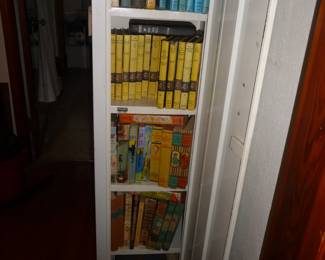 lots of vintage kids books