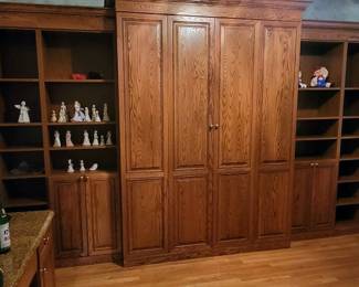Murphy bed
