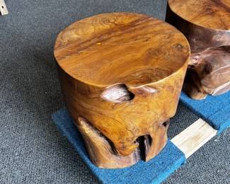 $150 USD Teak Natural Rustic Root Trunk Side Table MTF158-34 Description:
Natural teak roots add a touch of organic texture to spaces indoors or out. Each has unique character, with dramatic highs and lows in the finish. Over time, teak weathers and greys in the sun for a found feel. Safe for outdoor spaces cover or store indoors during inclement weather and when not in use.
Dimensions: 16 x 16 x 16H in (measurements are approx.)
Condition: Used in like new condition. Please see photos for more detail.
Location: Local pick up Portland, OR. Shipping Suggestions available upon request. https://goodbyhello.com/products/copy-of-kepler-iron-bluestone-square-coffee-table-mtf158-33?_pos=5&_sid=fbcd51fb9&_ss=r