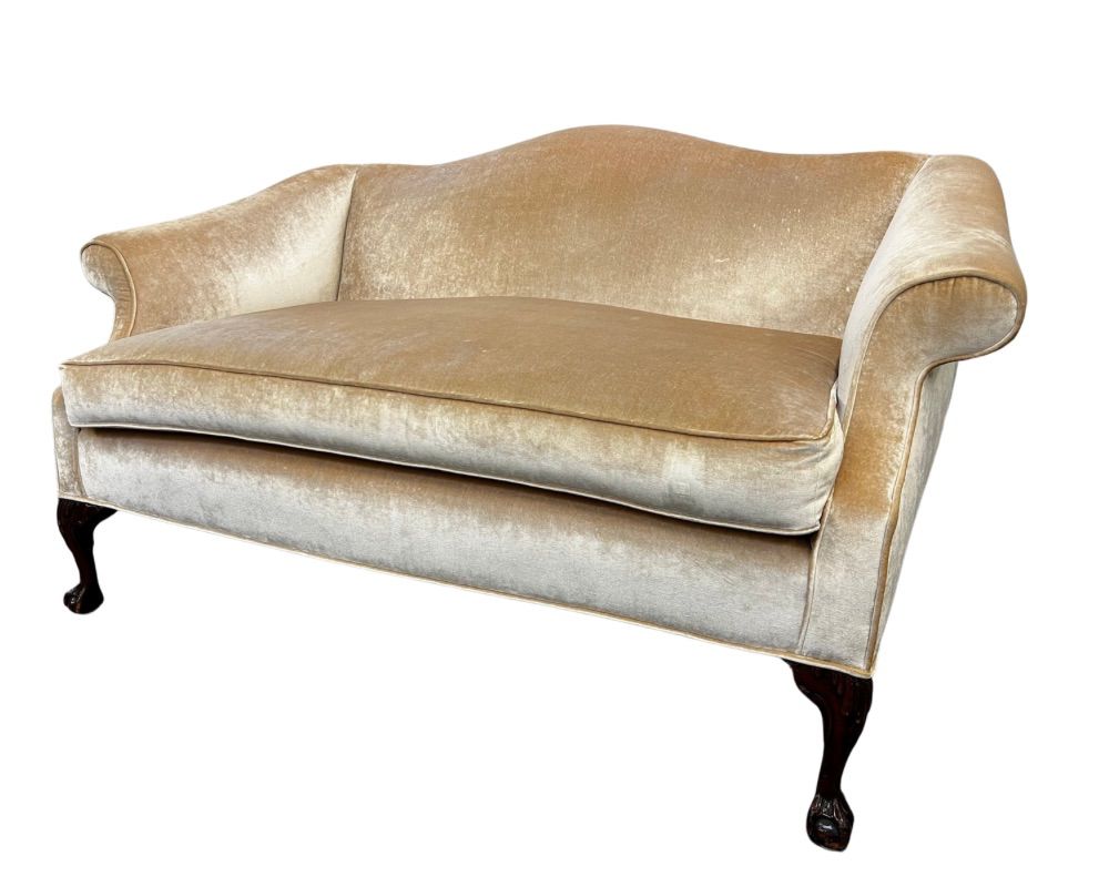 Yuletide Treasures and Furnishing Finds starts on 12/5/2023