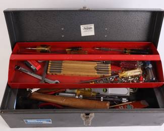 Lot 9923 Vintage Master Mechanic Tool Box  Tools Inside