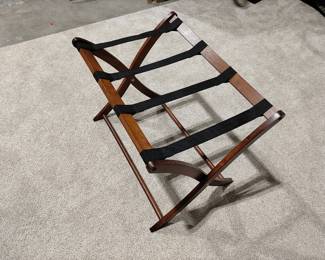 Lot 9689 Wooden Luggage Rack