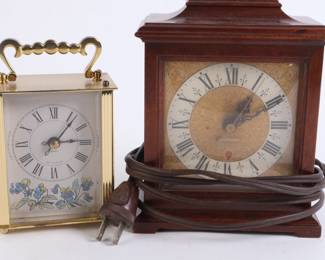 Lot 9942 Lot of 2 Vtg Clocks  Seth Thomas  Quartz  Made in England