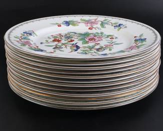 Lot 9709 Pembroke Gold Trim by Aynsley  Bone China  12 Dinner Plates