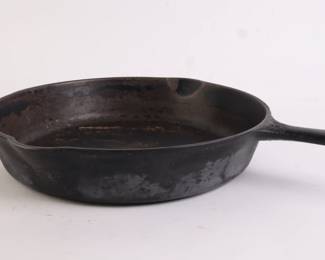 Lot 9940 Griswold Cast Iron Pan Skillet  11.25  Small Block Logo
