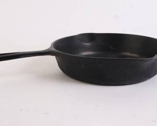 Lot 9939 Griswold Cast Iron Pan Skillet  Large Block Logo wo Heat Ring