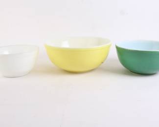 Lot 9930 Lot of 3 Vtg Pyrex Mixing Bowls