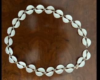 Lot 7432 Vintage David Anderson Norway  Sterling Enamel Leaf Necklace