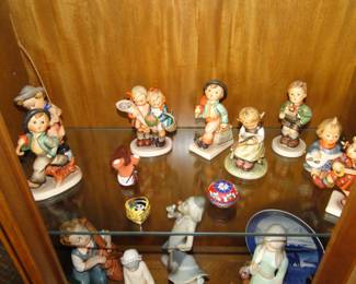 Nice clean rare vintage collection of Hummels