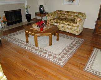 Great area rugs as well