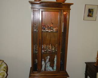 Wonderful vintage display cabinet