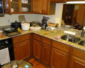 Mixers, crockpots and hamburger press