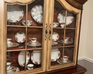 China out this china cabinet and the china!!!