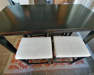 Counter Height Dining Table with 4 stools