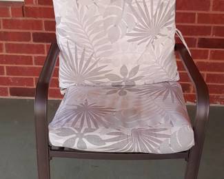 6 Patio Dining chairs