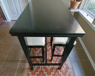 Counter Height Dining Table with 4 stools