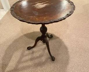 Pie Crust Tea Table