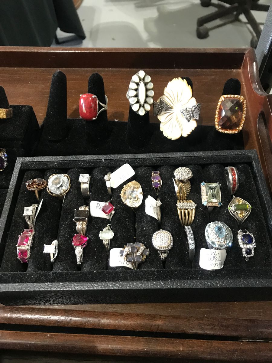 10,14,925 rings, genuine stones