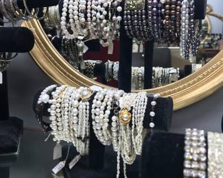 Freshwater pearl bracelets 