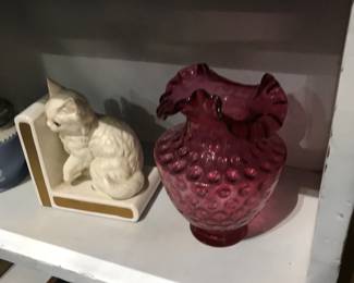 Fenton, kitten bookends