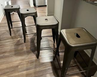 4 metal bar stools
