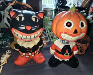 Halloween decor. Bobble Heads
