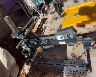 Bruno’s most popular exterior platform lift. Maintain all your seating and cargo space with a Bruno Out-Sider.