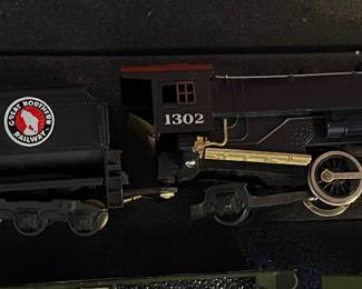 International Hobby Corporation Consolidated Steam Locomotive 2-8-0 W/Flywheel 