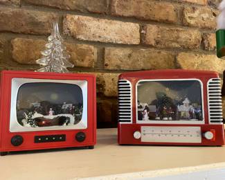 Animated Christmas Village Radios 