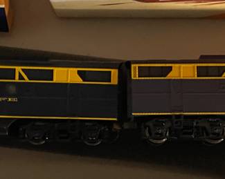 Bachman HO Scale Train FT-A Diesel Loco Santa Fe