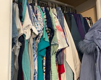 Women & men's clothing and accessories 