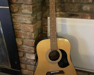 Beginners Six string Acoustic Guitar