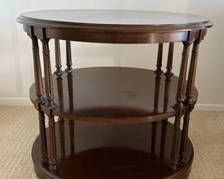 Drexel Heritage Georgian Style Tiered Side Table
