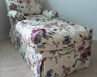 Chaise Longue Made By Pembrook Chair Corporation
