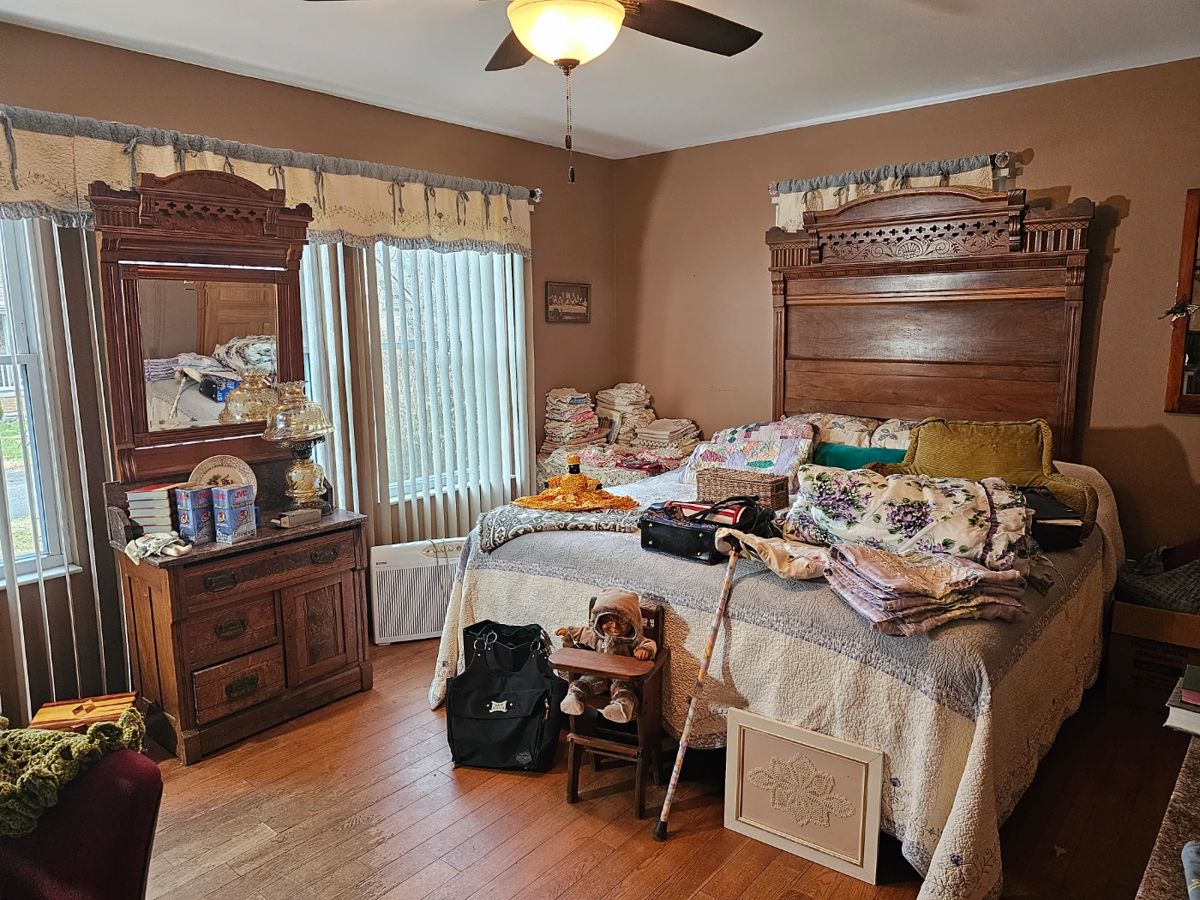 Nice little 2 day sale in Worthington starts on 12/8/2023