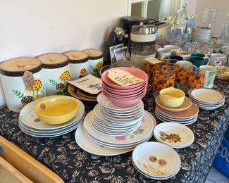 Vintage kitchen ware