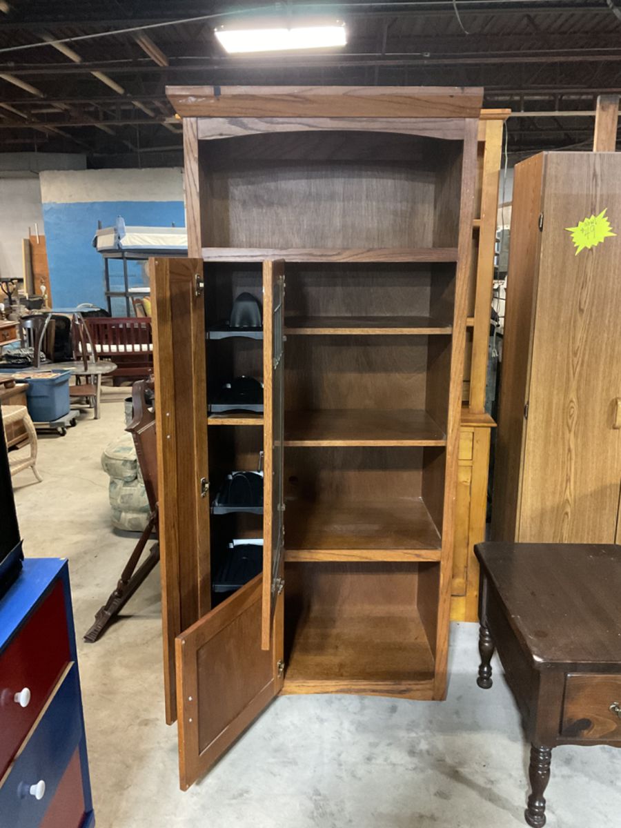 Diamond Estate Sale & Antiques in Kansas City, MO starts on 12/7/2023