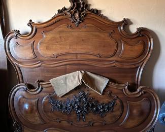 Antique carved wood full sized bed frame 